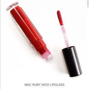 🆕 MAC Ruby Woo Lipglass Lipgloss
